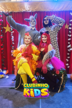 Peça “Os Músicos de Bremen” no Clubinho Kids